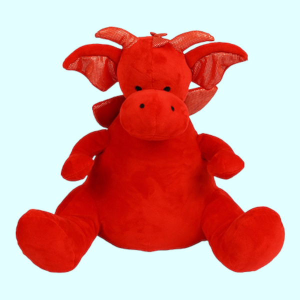 Een geboorteknuffel is een uniek en origineel kraamcadeautje. Zeker als u de geboorteknuffel laat personaliseren met de geboorte gegevens van de nieuwe baby. Op de buik van deze rode draak  worden de naam en de geboortegegevens van de baby geborduurd.