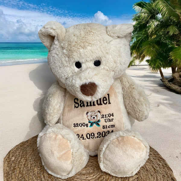 Een geboorteknuffel is een uniek en origineel kraamcadeautje. Zeker als u de geboorteknuffel laat personaliseren met de geboorte gegevens van de nieuwe baby. Op de buik van de bruine teddy beer worden de naam en de geboortegegevens geborduurd.