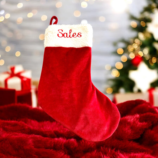 Maak de kerstversiering compleet met gepersonaliseerde kerstsokken. Kerstsokken kunnen aan de open haard of ergens anders in huis worden opgehangen. De kerstsokken van SaZuDesigns zijn handgemaakt en kunnen worden voorzien van een geborduurde naam.