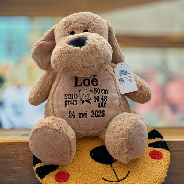 Gepersonaliseerde hondenknuffel met naam en geboortegegevens