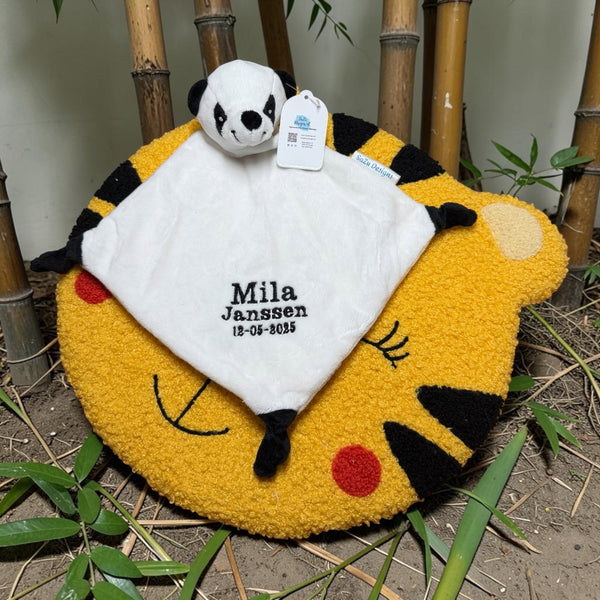 Gepersonaliseerd knuffeldoekje panda met naam en geboortedatum