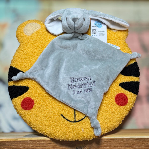 Gepersonaliseerd knuffeldoekje konijn met naam en geboortedatum