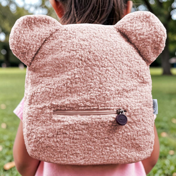 Gepersonaliseerd teddy kinder rugzakje met naam  op de voorkant geborduurd