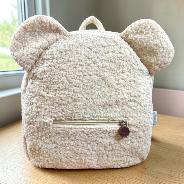 Gepersonaliseerd teddy kinder rugzakje met naam  op de voorkant geborduurd